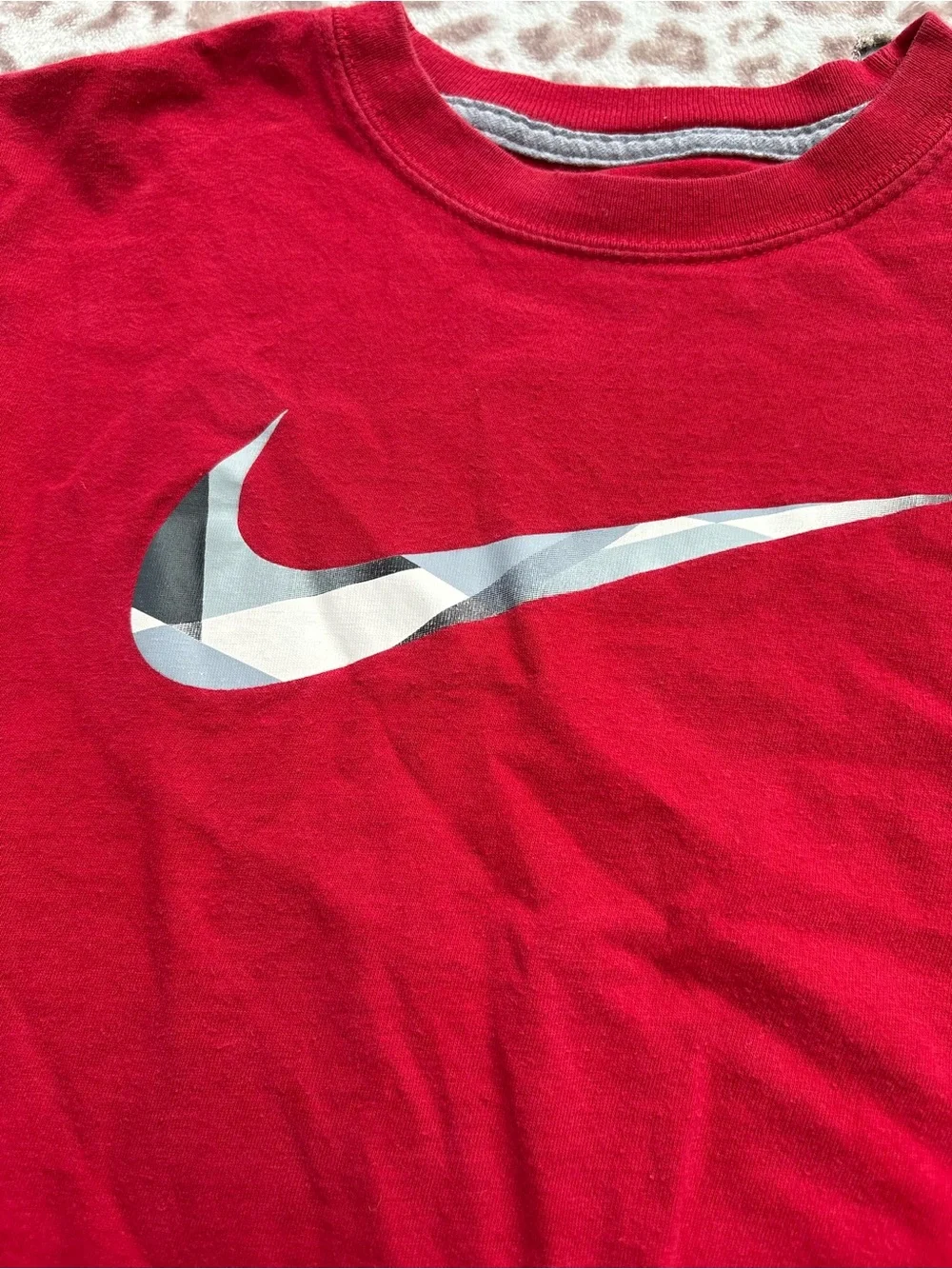 Nike Kids Red Short Sleeve T-Shirt Size Medium